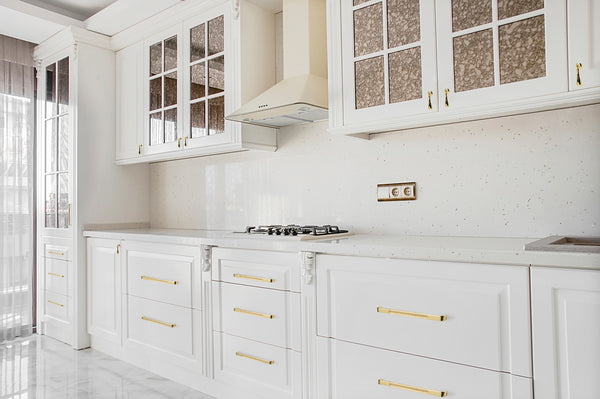 Loft97 HW288PLGD021 Gleam Pull Handle - Decorative Cabinet Drop Pull Handles for Cabinets and Drawers - Vintage Cabinet Hardware with Hand Finished Polished Gold - Metal Drawer Pull Handle, 7.5" Center to Center